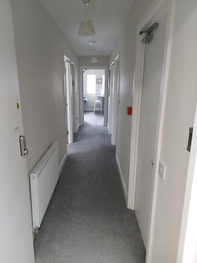 Plaza Suite 61 B Бангор Екстериор снимка